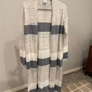 Cabi Gray and White Striped Cardigan